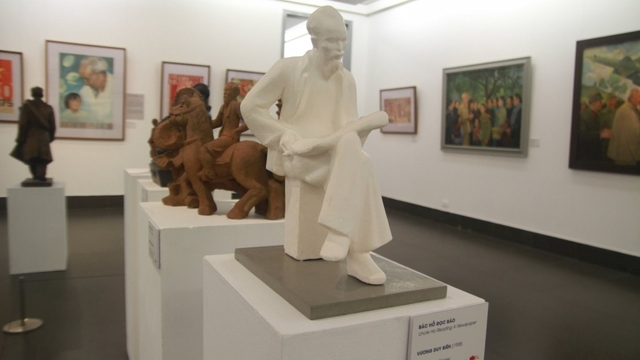 Triển lãm "Hồ Chí Minh trong nghệ thuật tạo hình"