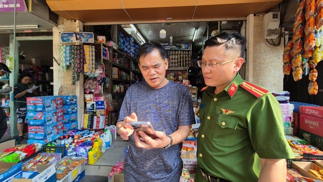 Lần đầu tiên Hà Nội lấy ý kiến nhân dân về sửa đổi Hiến pháp qua ứng dụng VNeID