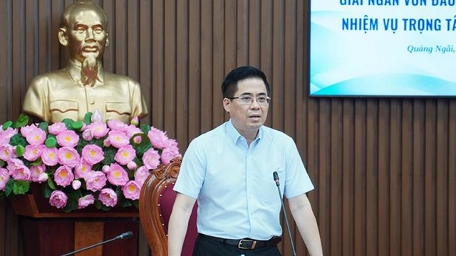Chủ tịch tỉnh Quảng Ngãi yêu cầu cán bộ dừng đi tham quan, học tập kinh nghiệm