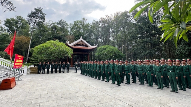 Trung tâm Huấn luyện, Đoàn 285: Báo công huấn luyện chiến sĩ mới