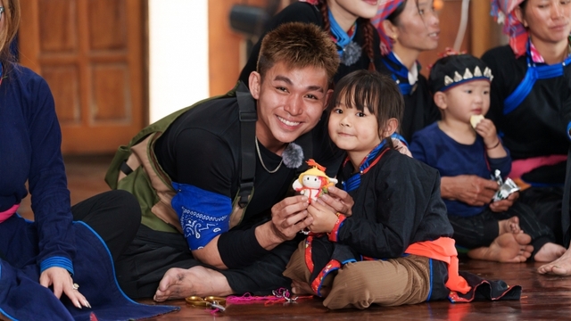 Gia đình Haha: Jun Phạm rơi nước mắt khi nghe chuyện về cơn bão số 3