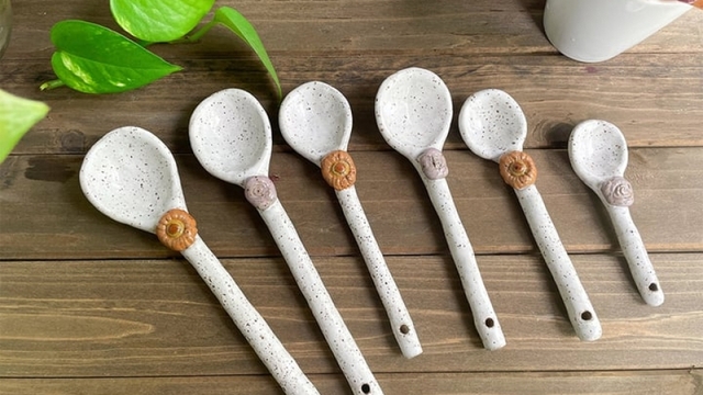 Say rượu mơ thấy dùng thìa gây nôn, phát hiện thìa kẹt trong ruột sau 6 tháng