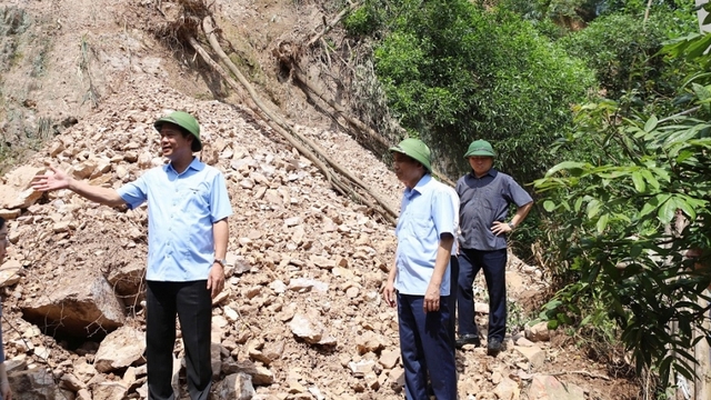 Bắc Ninh khắc phục nhiều điểm sạt lở núi, bãi sông theo phương châm "4 tại chỗ"