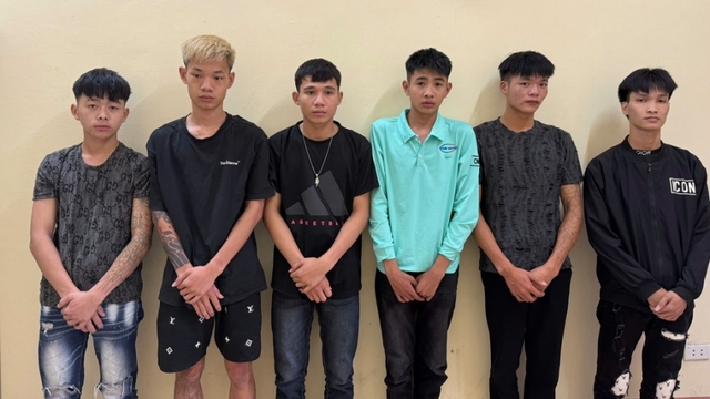 Tóm gọn 6 thanh niên mang dao, kiếm gây rối tại KCN ở Bắc Ninh