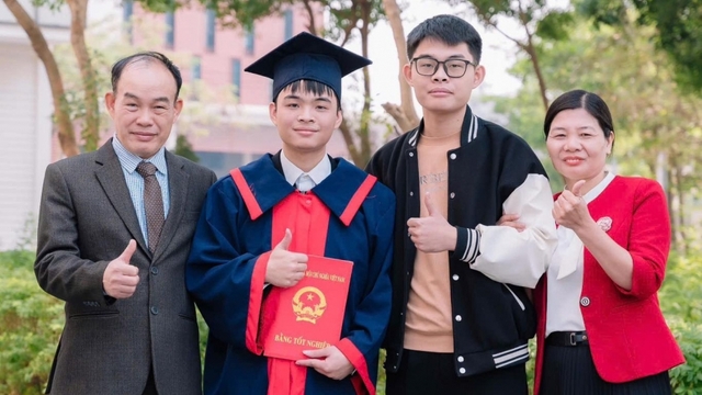 Thủ khoa khối A00 toàn quốc - Nam sinh Bắc Ninh thần tượng siêu sao Ronaldo