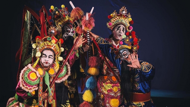 Sân khấu nghệ thuật truyền thống ngậm ngùi cảnh “thầy già, con hát cũng già”