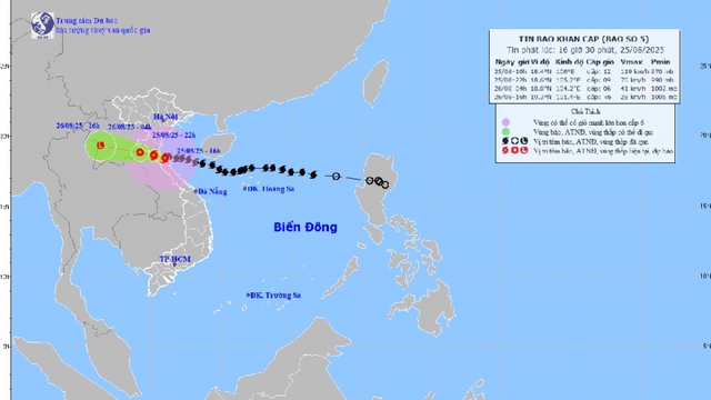 Bão số 5 trong 3 giờ qua ít di chuyển, cường độ giảm xuống cấp 12, giật cấp 14