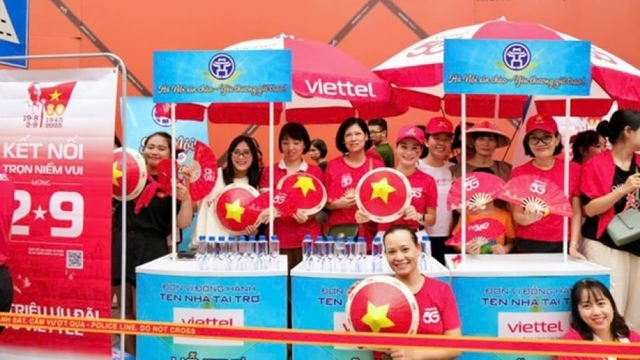 Diễu binh Quốc khánh: 67 điểm phát miễn phí nhu yếu phẩm phục vụ người dân