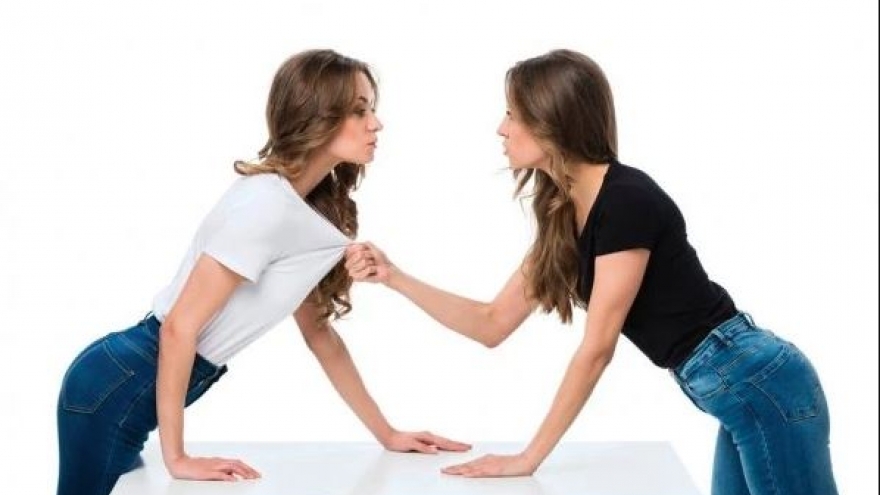 Gặp phải em chồng kiểu "giặc bên Ngô"