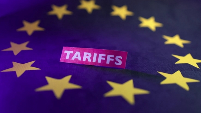 Liệu châu Âu có mạnh tay với các khách hàng lớn của Nga như ông Trump muốn?