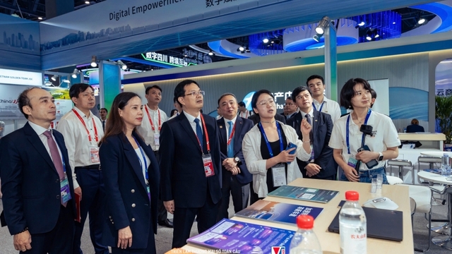 Hợp tác giao thương Việt Nam-Trung Quốc tại Hội chợ Thương mại Điện tử Toàn cầu