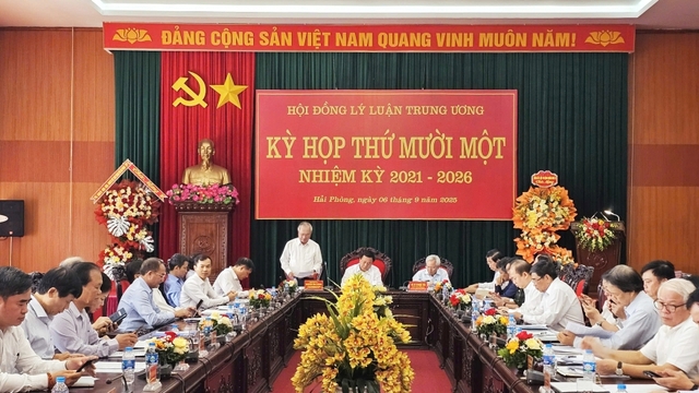 Kỳ họp thứ 11 Hội đồng Lý luận Trung ương
