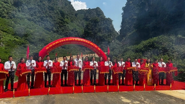 Lạng Sơn: Khánh thành dự án đường giao thông chào mừng Đại hội Đảng bộ tỉnh