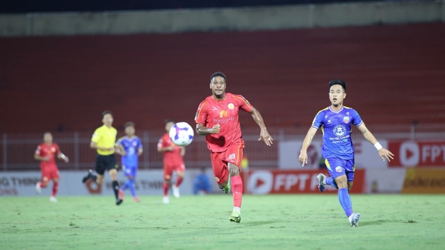 Cầu thủ ngoại ghi dấu ấn lớn ngay ngày mở màn giải hạng Nhất 2025