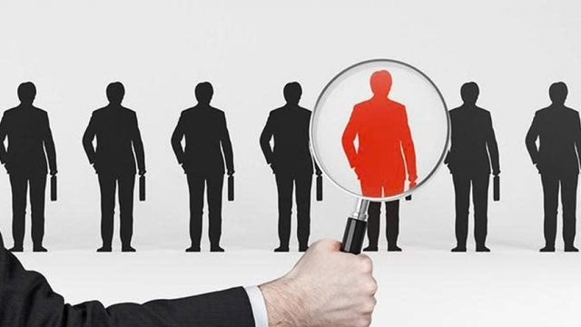 Thu hút nhân tài: Không chỉ nhìn vào bằng cấp