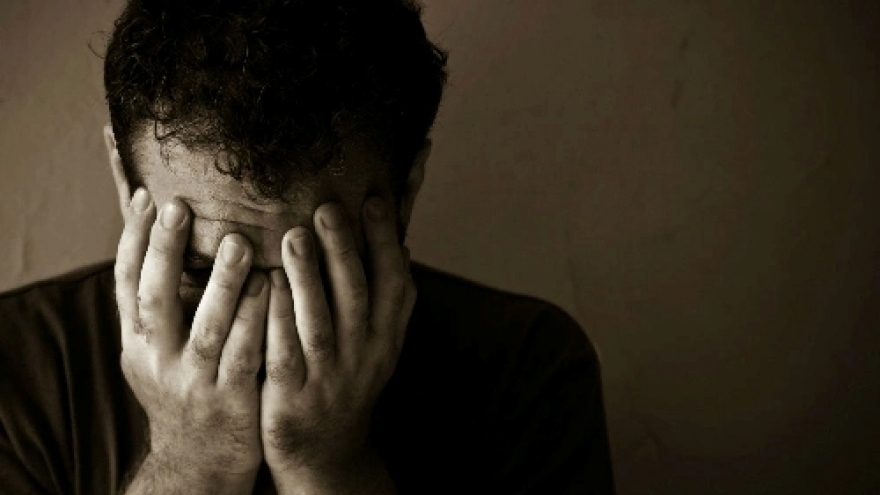 Đau đớn, bẽ bàng khi vợ mới cưới thú nhận mình thuộc thế giới thứ ba