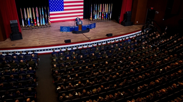 Điểm nhấn bài phát biểu của ông Trump tại cuộc họp với hàng trăm tướng lĩnh Mỹ