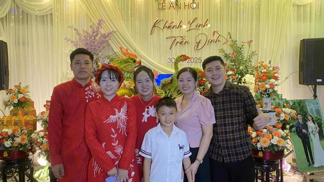 Chú rể Ninh Bình rước dâu giữa ngày Hà Nội ngập nặng, kể trải nghiệm nhớ đời