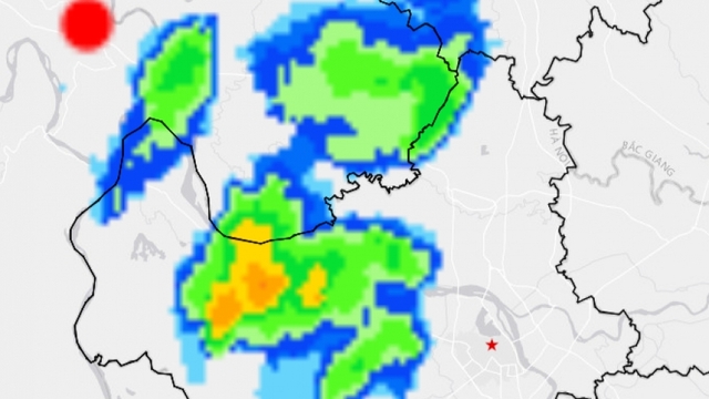 Khu vực nội thành Hà Nội có thể xuất hiện dông, lốc trong vài giờ tới