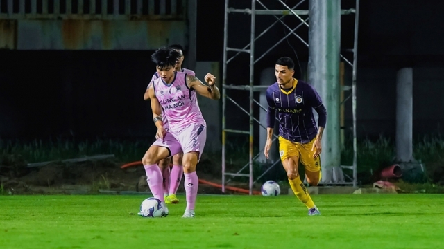 Tuyển thủ Việt Nam báo tin vui cho người hâm mộ