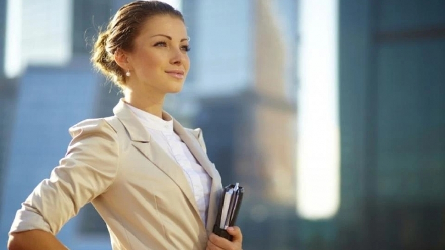 Thân em như hạt mưa sa - Có còn đúng trong thời đại này?