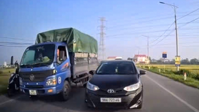 Xác minh, xử lý lái xe ô tô lấn làn ngược chiều ở Bắc Ninh