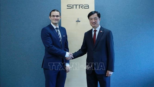 Ông Nguyễn Duy Ngọc thăm Quỹ Đổi mới sáng tạo, Công ty công nghệ vũ trụ ở Phần Lan