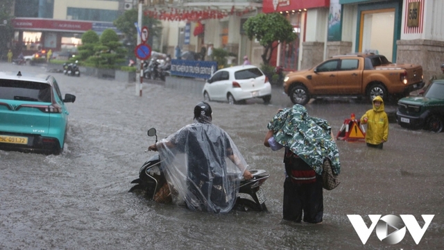 Hà Nội xây dựng 4 cấp độ ứng phó ngập úng, phối hợp thông tin qua VOV Giao thông