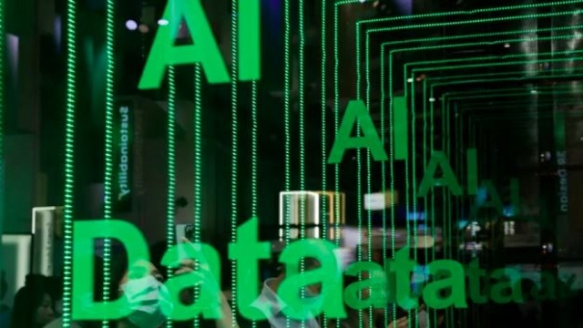 Trung Quốc xử lý loạt ứng dụng vi phạm quy định gắn nhãn nội dung AI