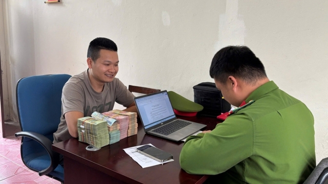 Biểu dương công dân trả lại hơn 650 triệu đồng được chuyển khoản nhầm