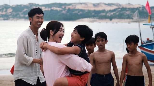 Tuấn Trần và Phương Anh Đào lại thành 1 cặp trên màn ảnh Tết