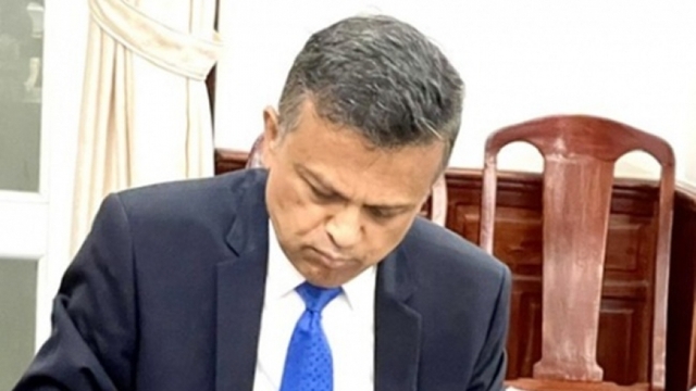 Khởi tố, bắt tạm giam giám đốc người Australia vì "Lừa đảo chiếm đoạt tài sản"