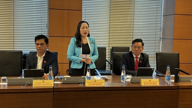 ĐBQH đề nghị cho phép người bị tạm giam, tạm giữ nhận quà từ gia đình