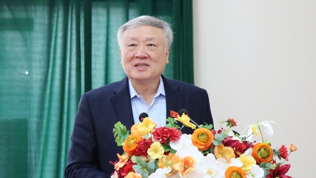 Phó Thủ tướng Nguyễn Hòa Bình yêu cầu Bắc Ninh giám sát chặt chẽ "kinh tế đêm"