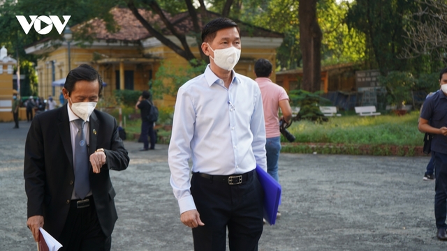 Cựu Phó Chủ tịch UBND TP.HCM Trần Vĩnh Tuyến và 17 bị cáo hầu tòa