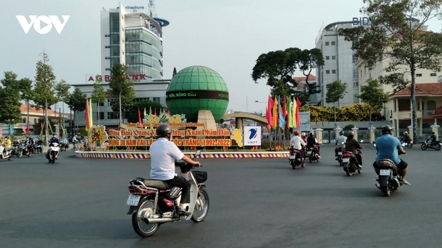 Đảng viên nêu gương đi đầu trong những ngày gian khó