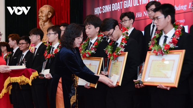 Việt Nam tiếp tục lọt top 10 quốc gia có kết quả cao nhất các kỳ thi Olympic