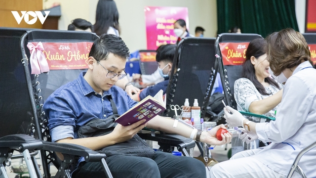 "Nhiều người chọn đi hiến máu thay vì đi du xuân đầu năm"