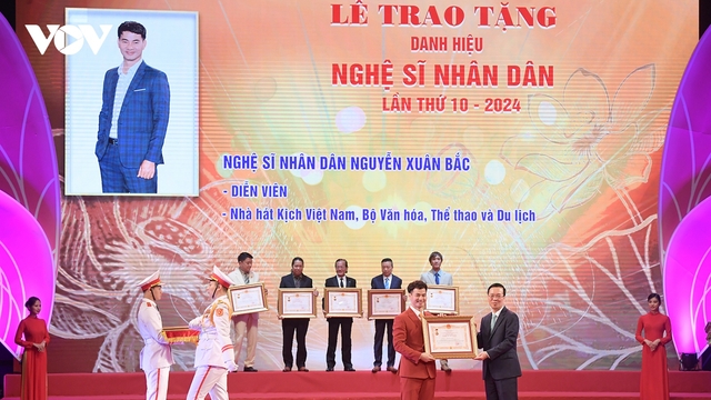 Xuân Bắc, Quốc Khánh, Thanh Lam... nhận danh hiệu Nghệ sĩ Nhân dân