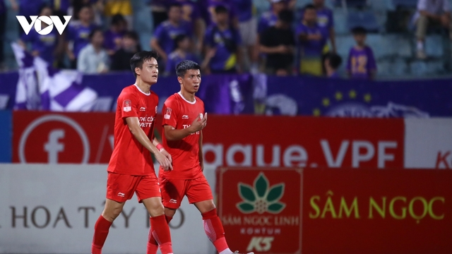 Hoàng Đức ghi điểm với HLV Kim Sang Sik, Thể Công Viettel đả bại Hà Nội FC