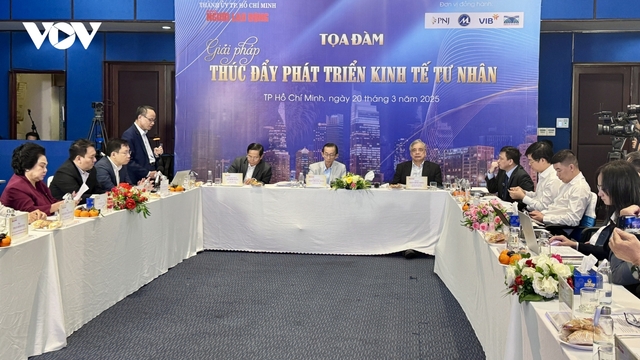 Doanh nghiệp tư nhân đang “lép vế” trong tiếp cận nguồn lực phát triển