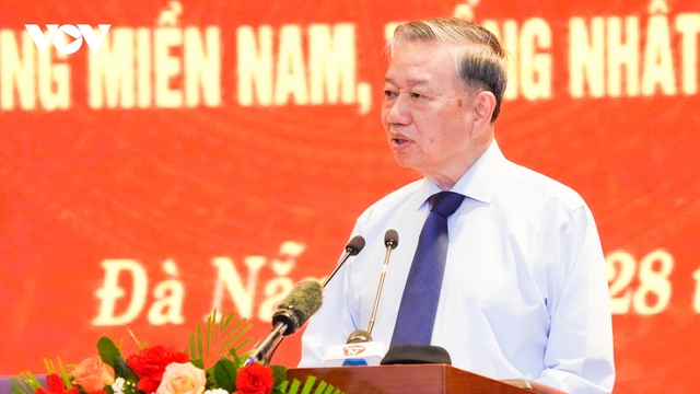 Mục tiêu cuối cùng là tiếp tục nâng cao đời sống nhân dân, đất nước vững mạnh