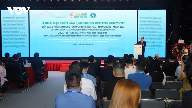 Khai mạc Triển lãm Quốc tế Năng lượng Việt Nam - Trung Quốc - ASEAN 2025