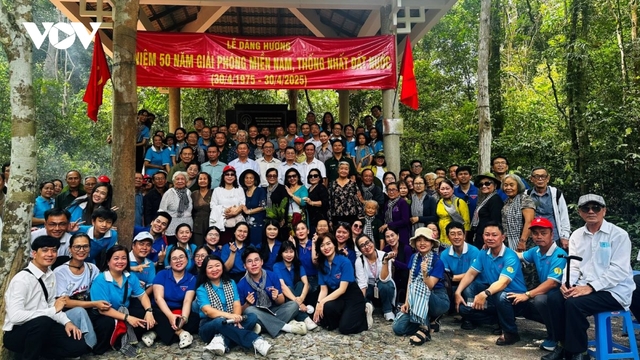 Chuyến về nguồn ý nghĩa ở Đài Phát thanh Giải phóng