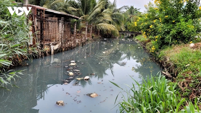 "Điệp khúc" dòng kênh đen vẫn tái diễn tại đô thị Mỹ Tho (Tiền Giang)