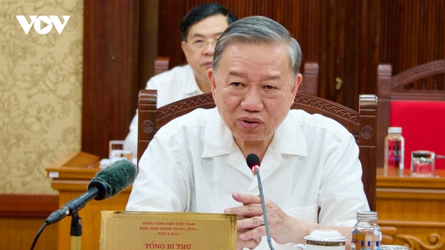 Tổng Bí thư chủ trì cuộc họp về việc lấy ý kiến nhân dân sửa đổi Hiến pháp 2013