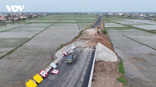 Ninh Bình ra công điện khẩn khắc phục hậu quả và ứng phó mưa lũ sau bão số 5