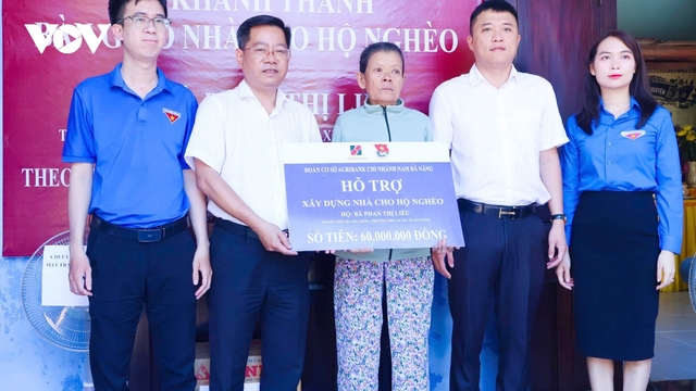 Hội Chữ thập đỏ thành phố Đà Nẵng bàn giao nhà cho hộ nghèo