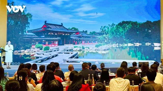 Mở rộng kết nối du lịch giữa các điểm đến Việt Nam với tỉnh Thiểm Tây (Trung Quốc)
