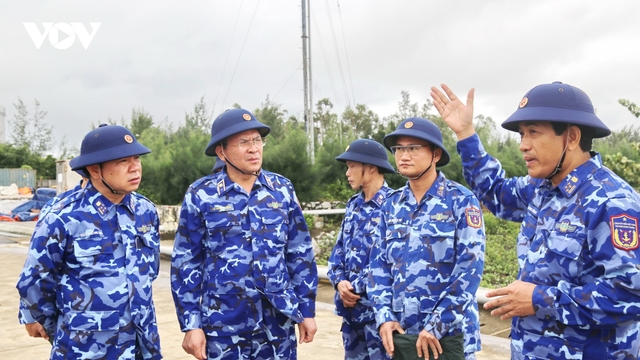 Phòng, tránh bão số 13: Cảnh sát biển chủ động ứng phó, sẵn sàng cứu hộ